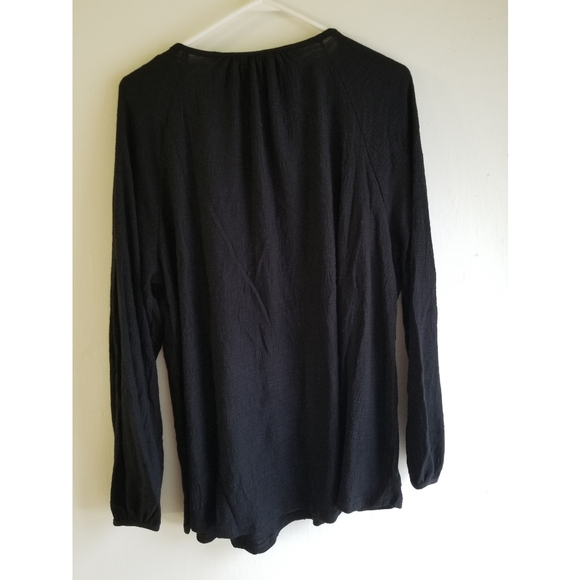 Flowy plus size top - Picture 2 of 4